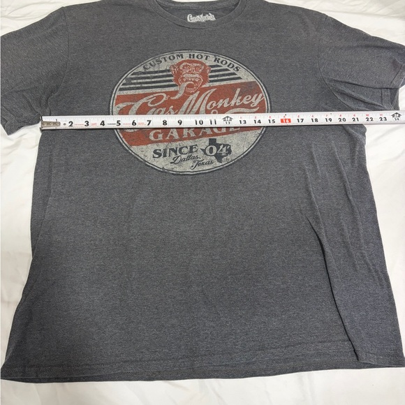 Garage Gray Graphic Tee MEN L - Picture 3 of 5